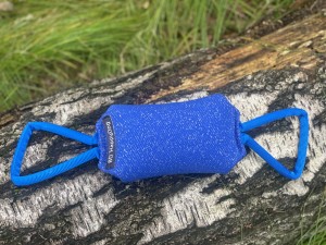 Gryzak ringowy typu „poducha” z sztywnymi uchwytami 